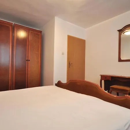 Apartment Pisak Put Porta II Pisak